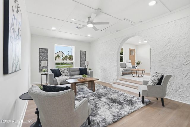 850 HOLLY Drive, Jacksonville Beach, FL 32250
