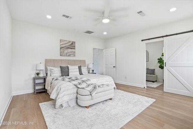 850 HOLLY Drive, Jacksonville Beach, FL 32250