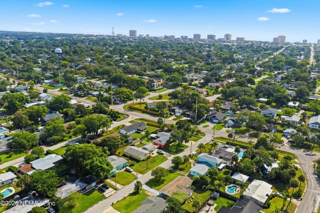 850 HOLLY Drive, Jacksonville Beach, FL 32250