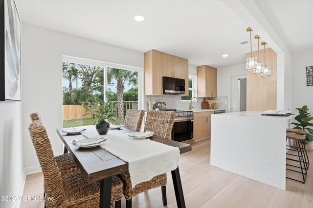 850 HOLLY Drive, Jacksonville Beach, FL 32250