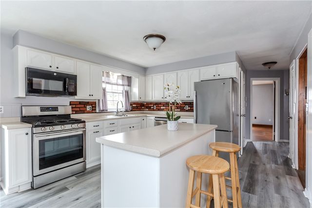 185 Parkside Avenue, Pawtucket, RI 02861