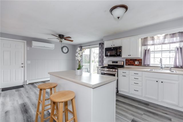 185 Parkside Avenue, Pawtucket, RI 02861