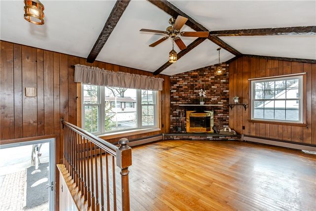 185 Parkside Avenue, Pawtucket, RI 02861