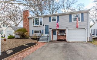 185 Parkside Avenue, Pawtucket, RI 02861