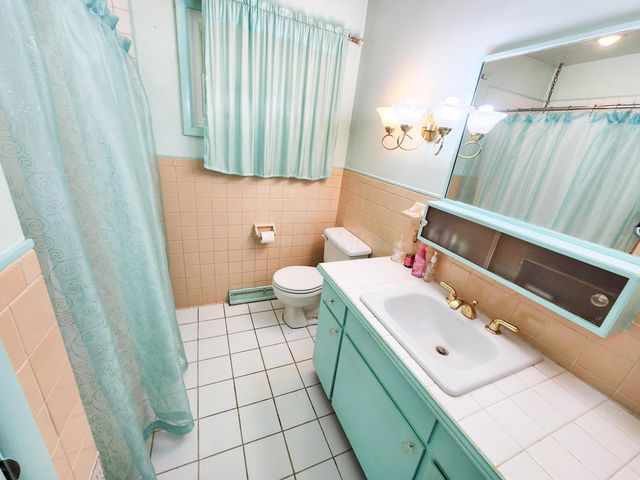 1318 Graf Street, Lancaster, OH 43130