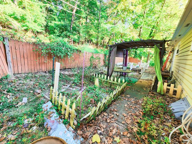 1318 Graf Street, Lancaster, OH 43130