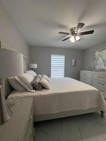 9019 S Castle Circle, Labelle, FL 33935