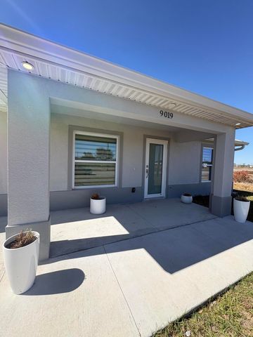 9019 S Castle Circle, Labelle, FL 33935