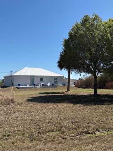 9019 S Castle Circle, Labelle, FL 33935