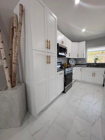 9019 S Castle Circle, Labelle, FL 33935