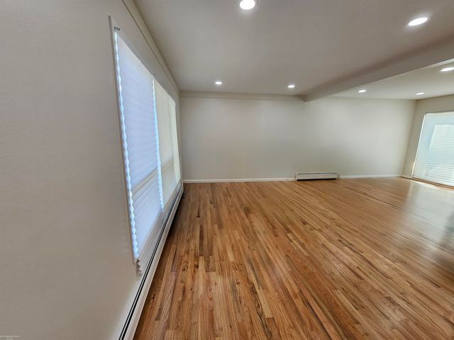 19245 Eldridge Lane, Southfield, MI 48076