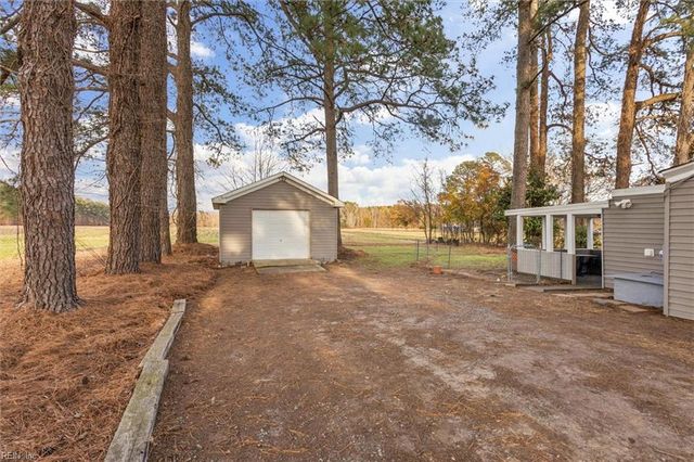 2816 Benefit RD, Chesapeake, VA 23322