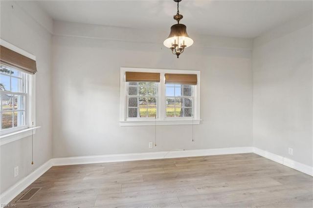 2816 Benefit RD, Chesapeake, VA 23322