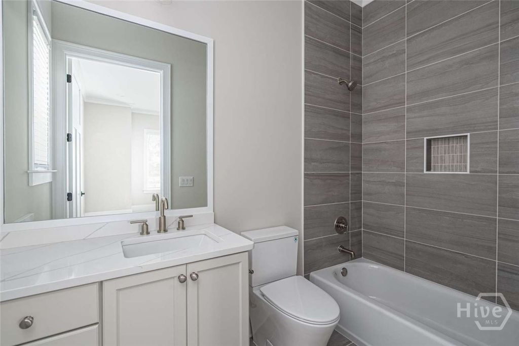 Image 11 of property listing at 110 Grand Harbor Circle, Savannah, GA 31411