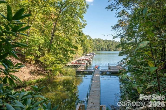 26 Mountain Parkway 26, Mill Spring, NC 28756