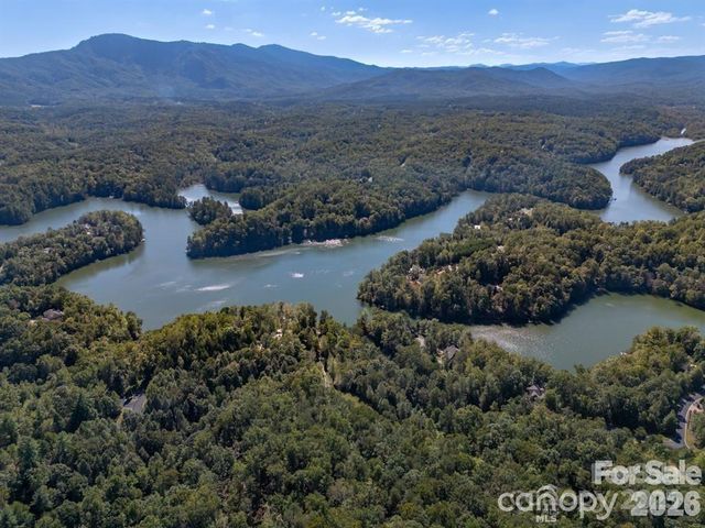 26 Mountain Parkway 26, Mill Spring, NC 28756