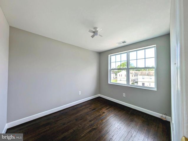 6892 HAWTHORNE ST, Hyattsville, MD 20785