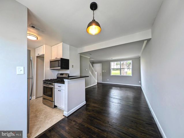 6892 HAWTHORNE ST, Hyattsville, MD 20785