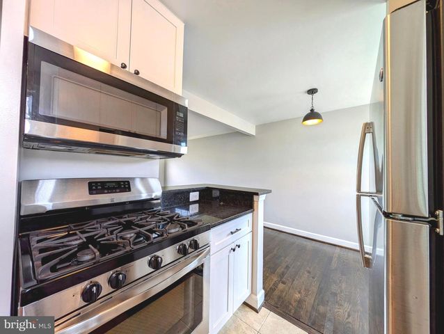 6892 HAWTHORNE ST, Hyattsville, MD 20785