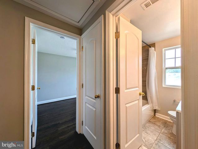 6892 HAWTHORNE ST, Hyattsville, MD 20785