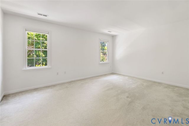 8724 Hillcreek Dr, Chesterfield, VA 23112