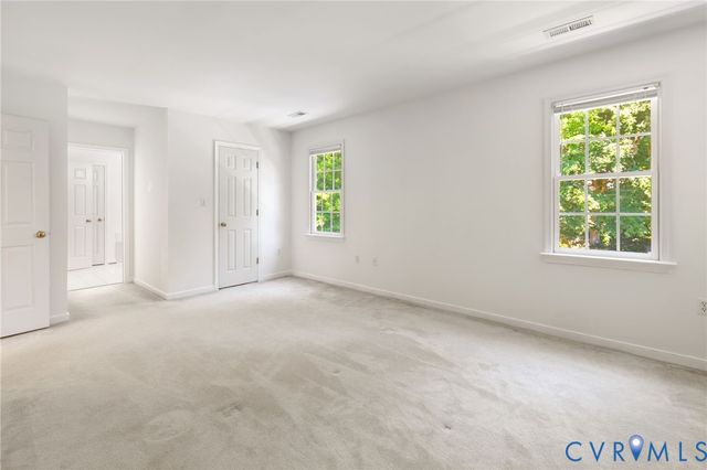 8724 Hillcreek Dr, Chesterfield, VA 23112