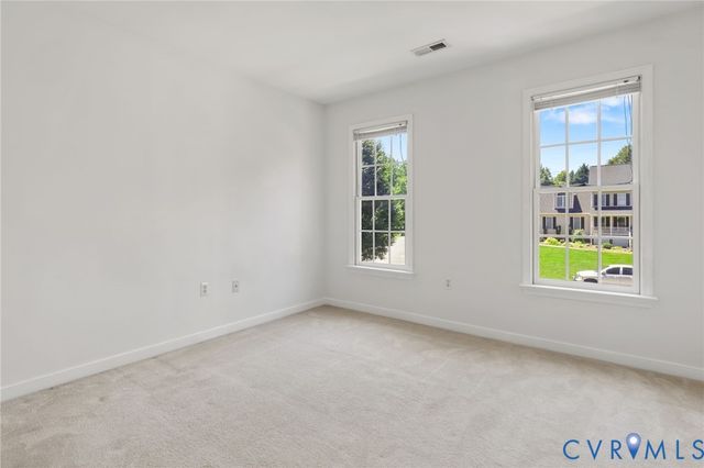 8724 Hillcreek Dr, Chesterfield, VA 23112