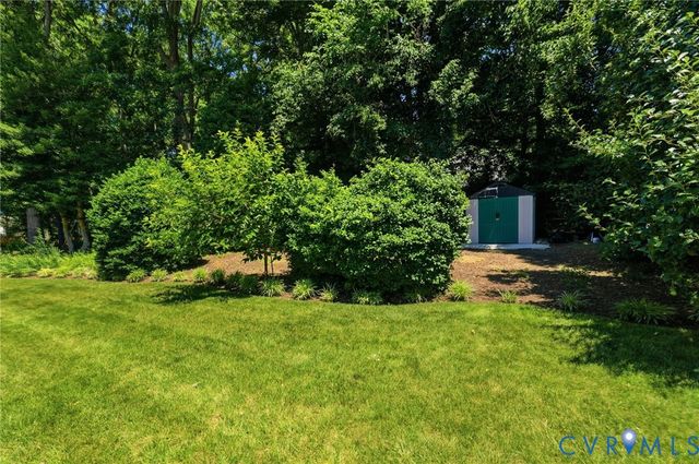 8724 Hillcreek Dr, Chesterfield, VA 23112