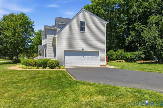 8724 Hillcreek Dr, Chesterfield, VA 23112