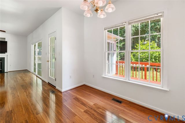 8724 Hillcreek Dr, Chesterfield, VA 23112