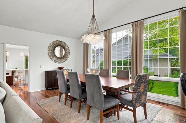 6012 Danbury Court, West Bloomfield Charter Township, MI 48322