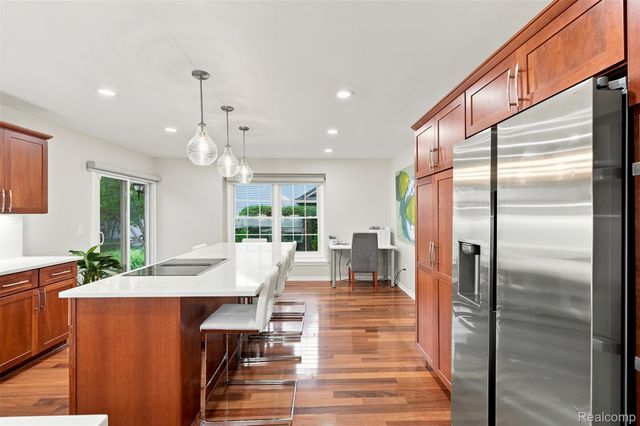 6012 Danbury Court, West Bloomfield Charter Township, MI 48322