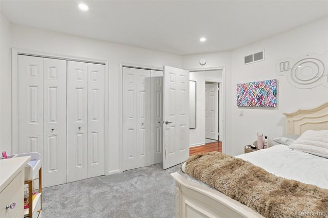 6012 Danbury Court, West Bloomfield Charter Township, MI 48322