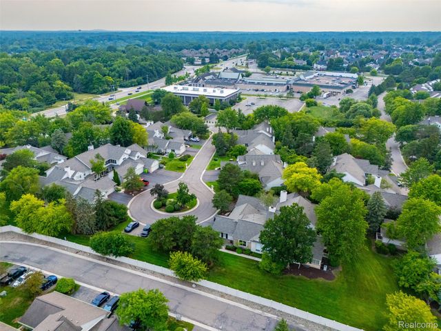 6012 Danbury Court, West Bloomfield Charter Township, MI 48322