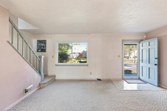 601 Roland DR, Norfolk, VA 23509