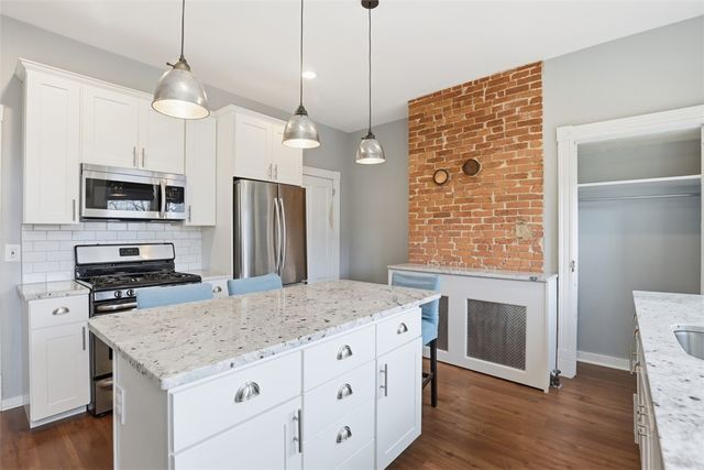 5237 Carnegie St, Lawrenceville, PA 15201