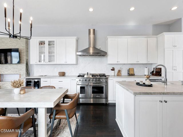 391 Grandview Circle, Camarillo, CA 93010