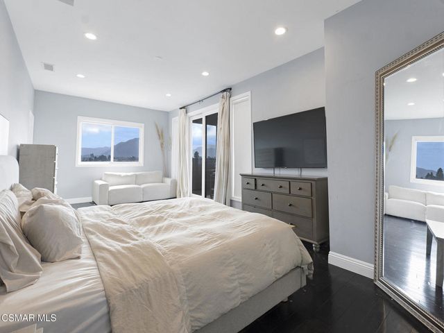 391 Grandview Circle, Camarillo, CA 93010