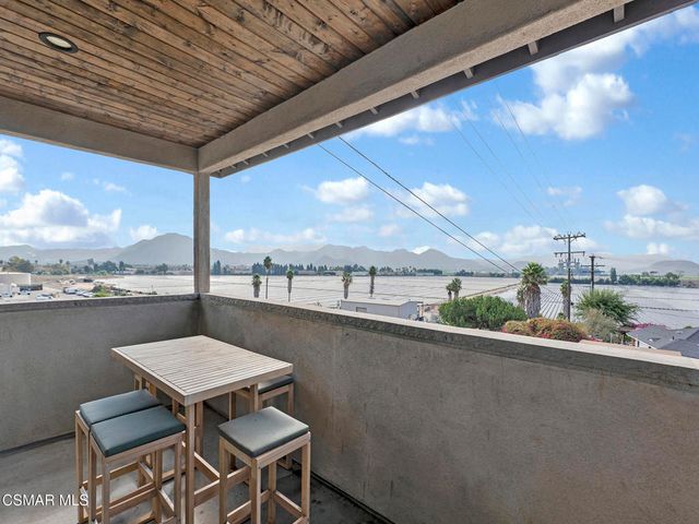 391 Grandview Circle, Camarillo, CA 93010