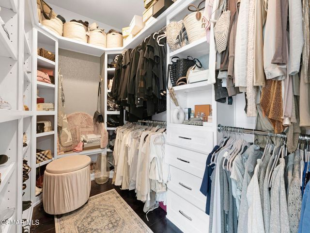 391 Grandview Circle, Camarillo, CA 93010