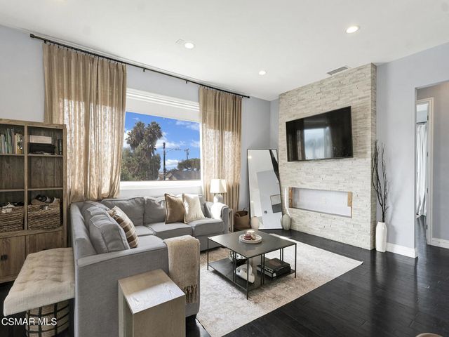 391 Grandview Circle, Camarillo, CA 93010