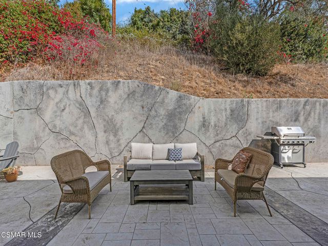 391 Grandview Circle, Camarillo, CA 93010