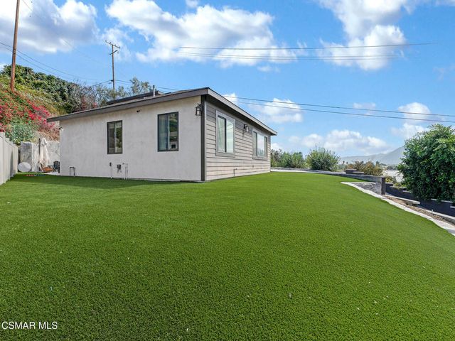 391 Grandview Circle, Camarillo, CA 93010