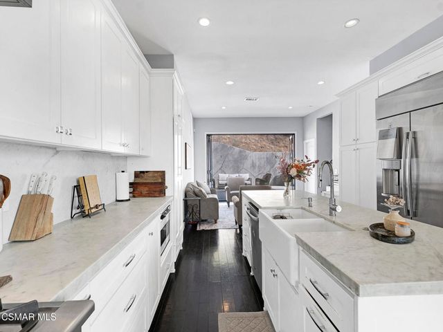 391 Grandview Circle, Camarillo, CA 93010