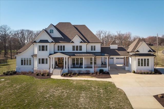 201 Palmer Cir, Lebanon, TN 37090