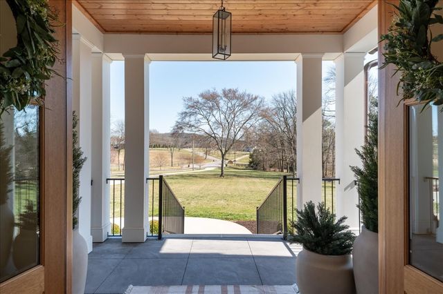 201 Palmer Cir, Lebanon, TN 37090