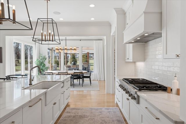 201 Palmer Cir, Lebanon, TN 37090