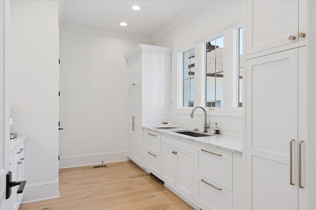 201 Palmer Cir, Lebanon, TN 37090