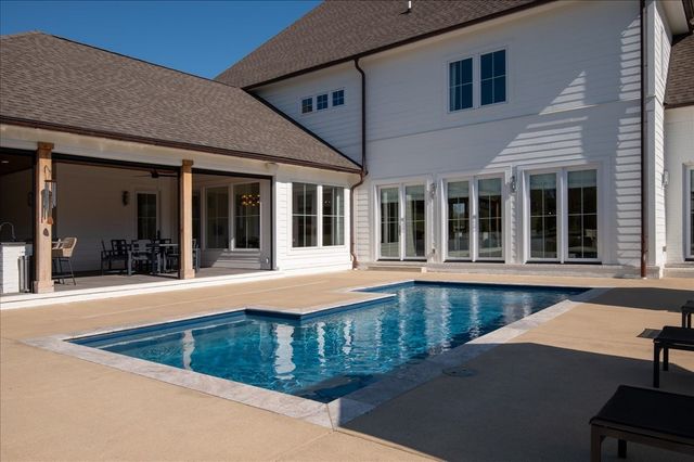 201 Palmer Cir, Lebanon, TN 37090