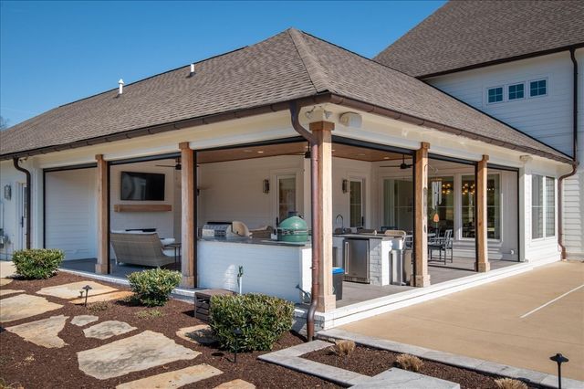 201 Palmer Cir, Lebanon, TN 37090